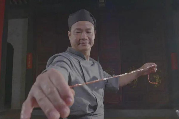 前文再續(xù)，書接上一回，搵食大BOSS終于現(xiàn)身啦！